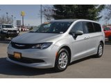 Certified 2022 Chrysler Voyager LX image 3