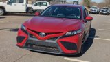 Used 2021 Toyota Camry SE image 3