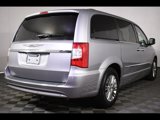 Used 2015 Chrysler Town & Country Touring-L w/ Driver Convenience Group image 2