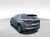 Used 2023 Chevrolet Traverse High Country image 3