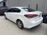 Used 2018 Kia Forte LX image 2