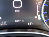 Used 2023 Chrysler Pacifica Touring-L image 6