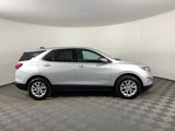 Used 2020 Chevrolet Equinox LT image 2