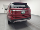 Used 2017 Ford Explorer XLT image 6