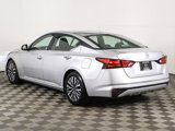 Used 2023 Nissan Altima 2.5 SV image 6