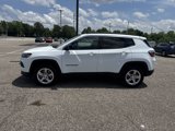 Used 2024 Jeep Compass Latitude image 2