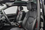 Certified 2024 Porsche Macan image 4