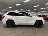 Used 2018 Jeep Grand Cherokee Altitude image 3