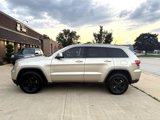 Used 2011 Jeep Grand Cherokee Laredo image 4