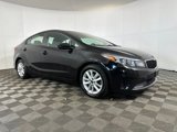 Used 2017 Kia Forte S image 2