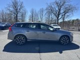 Used 2018 Volvo V60 T5 Dynamic w/ Vision Package image 4