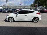 Used 2016 Hyundai Veloster image 4