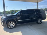 Used 2017 Cadillac Escalade ESV Luxury image 4