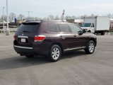 Used 2012 Toyota Highlander SE image 2
