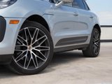Certified 2024 Porsche Macan image 6