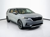 Used 2024 Kia Carnival EX image 3