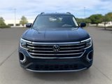 Used 2024 Volkswagen Atlas SE image 2