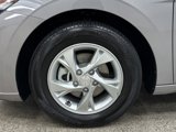 Used 2023 Hyundai Elantra SE image 2