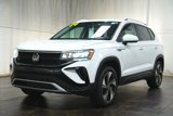 Certified 2024 Volkswagen Taos SE image 2