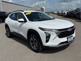 Used 2024 Chevrolet Trax LT w/ Driver Confidence Package image 4