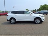 Used 2019 Buick Enclave Essence image 2