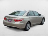 Used 2015 Toyota Camry LE image 5