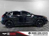 Used 2017 Jeep Cherokee Latitude w/ Comfort/Convenience Group image 2