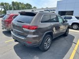 Used 2021 Jeep Grand Cherokee Limited w/ Trailer Tow Group IV image 3