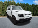 Used 2023 Land Rover Defender 90 X-Dynamic SE image 3