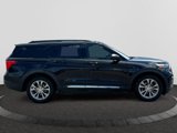 Used 2022 Ford Explorer XLT w/ Equipment Group 202A image 3