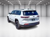 Used 2023 Jeep Grand Cherokee L Laredo image 3