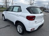 Used 2023 Hyundai Venue SE image 4