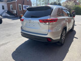 Used 2019 Toyota Highlander XLE image 5