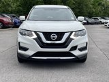 Used 2017 Nissan Rogue S image 2