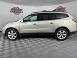 Used 2016 Chevrolet Traverse LT w/ Style and Technology Package image 4