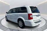 Used 2016 Chrysler Town & Country Touring image 5