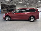 Used 2023 Chrysler Pacifica Touring-L image 4