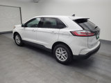 Used 2022 Ford Edge SEL w/ Convenience Package image 3