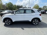 New 2025 Hyundai Venue SEL image 4