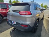 Used 2017 Jeep Cherokee Latitude image 6