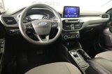 Used 2022 Ford Escape SE image 2