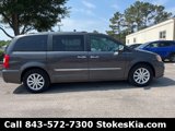 Used 2015 Chrysler Town & Country Limited Platinum image 4