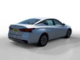 Used 2023 Nissan Altima 2.5 SV image 5
