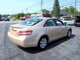 Used 2010 Toyota Camry LE image 3