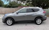 Used 2018 Nissan Rogue SV image 3