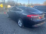 Used 2017 Ford Fusion SE image 5