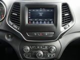 Used 2021 Jeep Cherokee Latitude Plus image 4