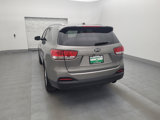 Used 2017 Kia Sorento LX image 6