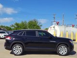 Certified 2021 Volkswagen Atlas Cross Sport SE w/ Panoramic Sunroof Package image 3