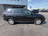 Used 2020 Nissan Rogue S image 2
